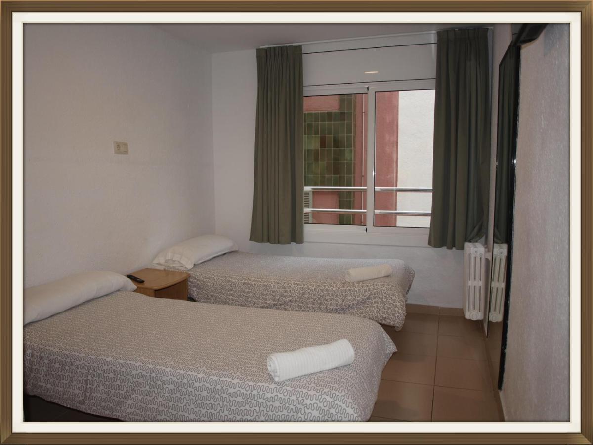 יורט דה מאר Hostal Mozaik Lloret מראה חיצוני תמונה