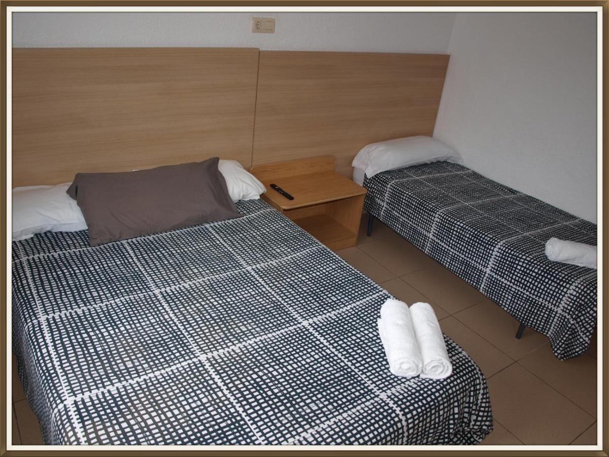 יורט דה מאר Hostal Mozaik Lloret מראה חיצוני תמונה